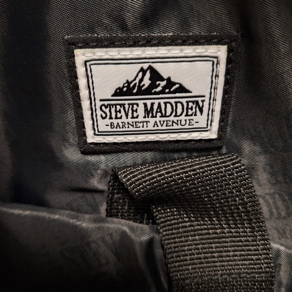 Steve Madden Black nylon Backpack. It's new with tags with no flaws. Carry-all